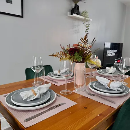Apartamento Garden 1-Bed Flat 30Min To Downtown & Free Parking Londres Exterior foto