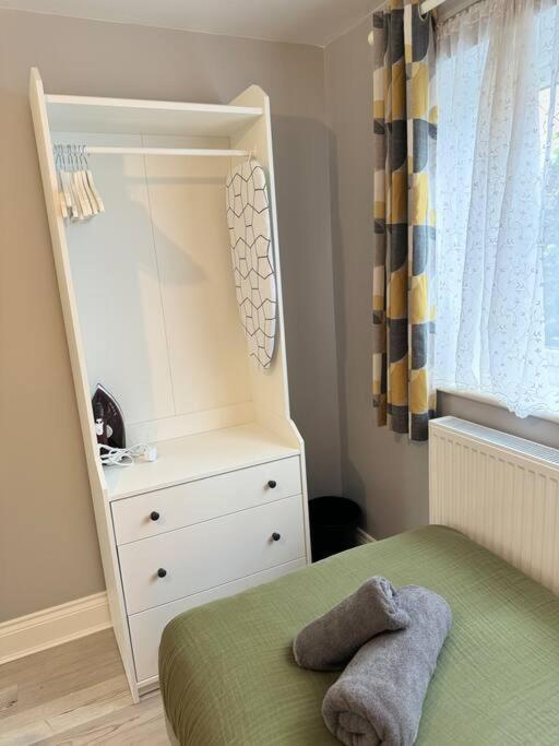 Apartamento Garden 1-bed Flat 30min To Downtown & Free Parking Londres