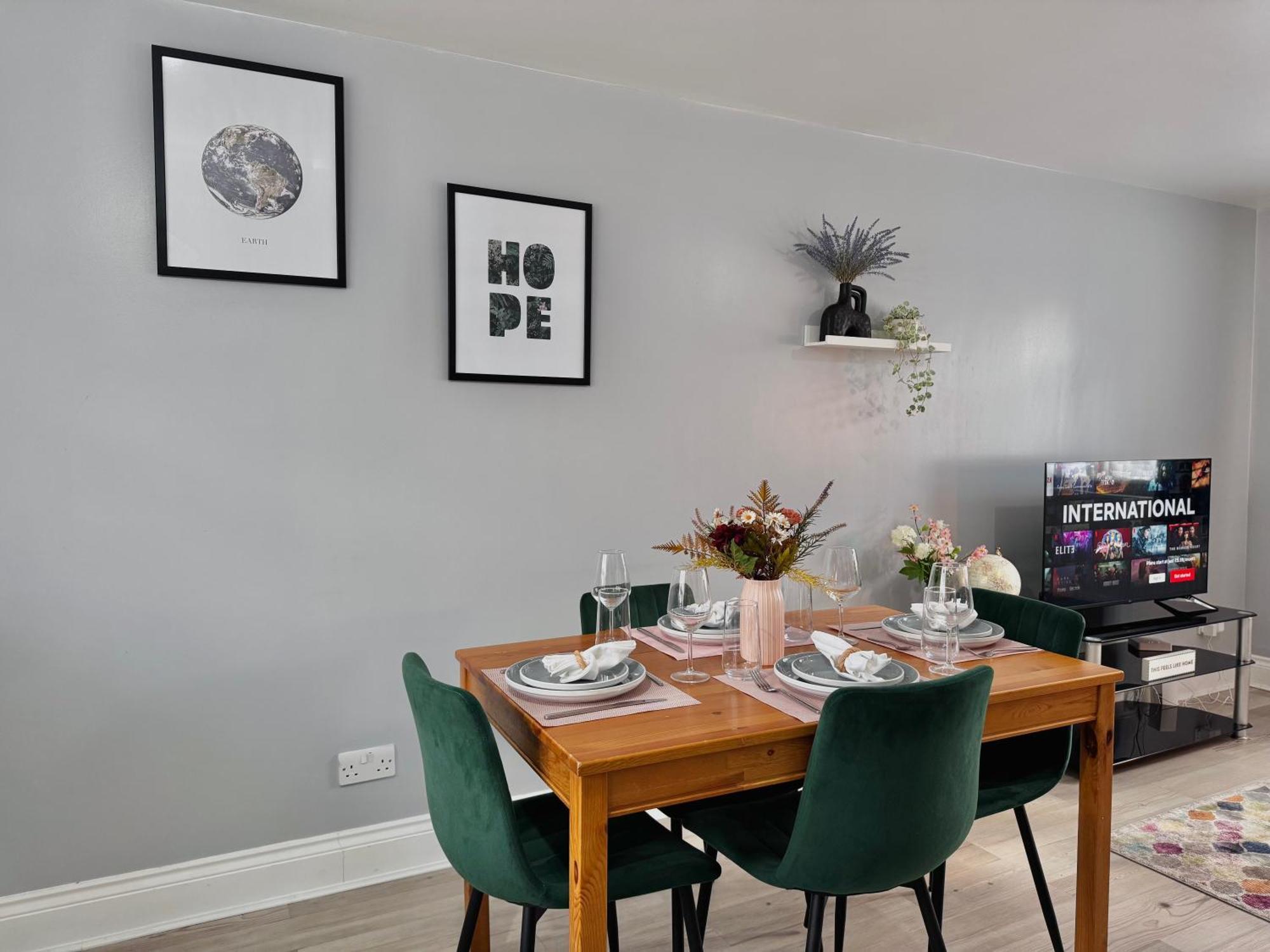 Apartamento Garden 1-bed Flat 30min To Downtown & Free Parking *