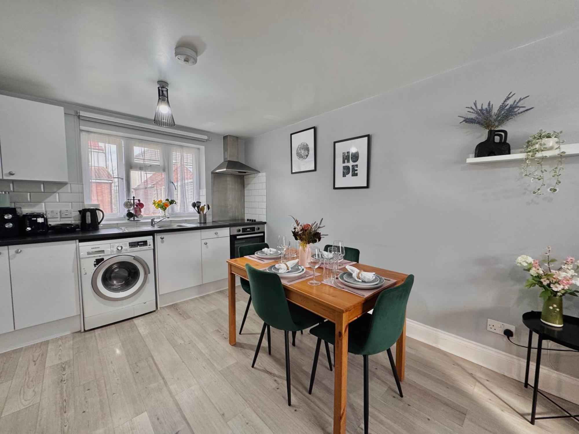 Apartamento Garden 1-bed Flat 30min To Downtown & Free Parking Londres