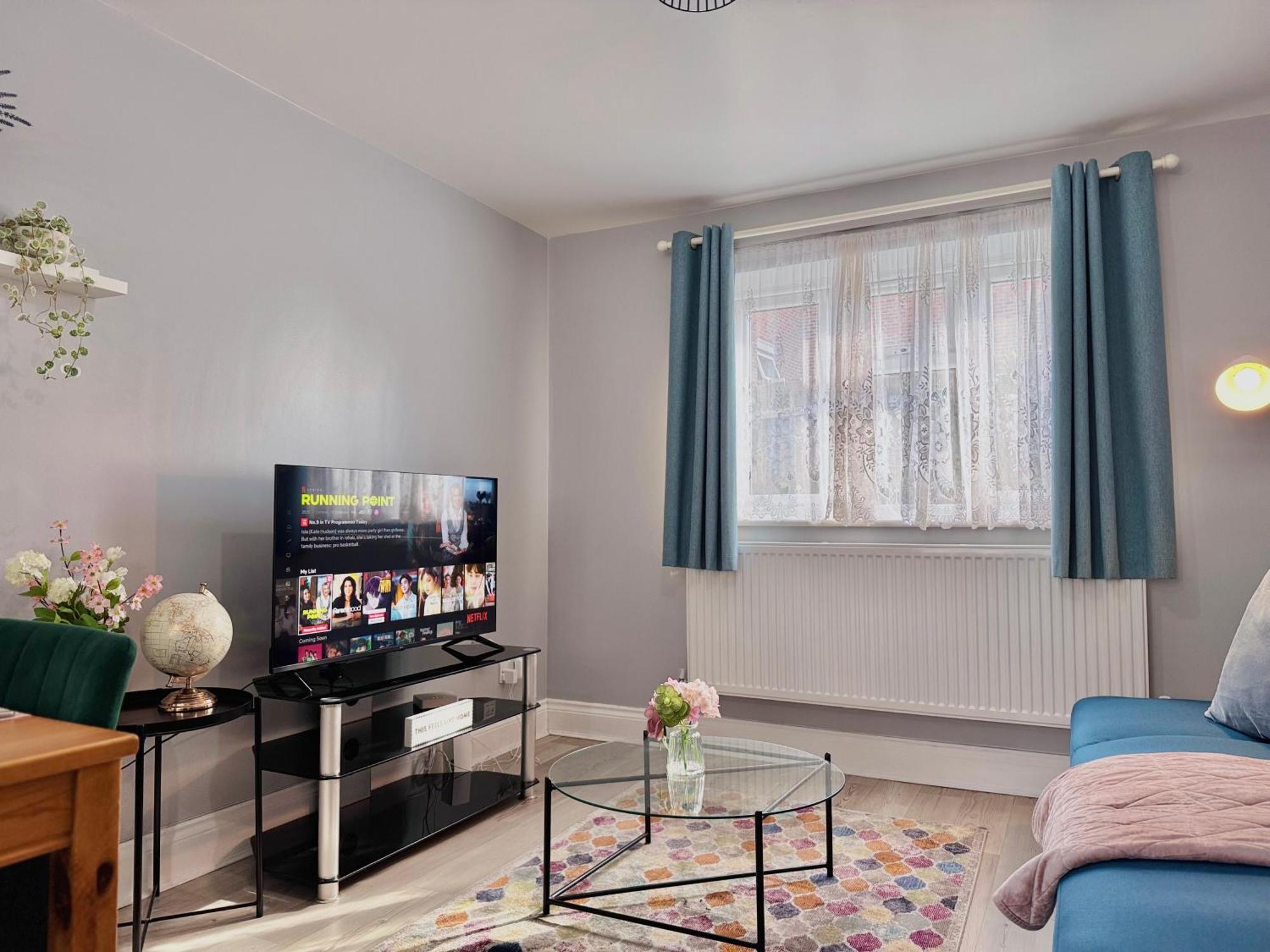 Apartamento Garden 1-bed Flat 30min To Downtown & Free Parking *