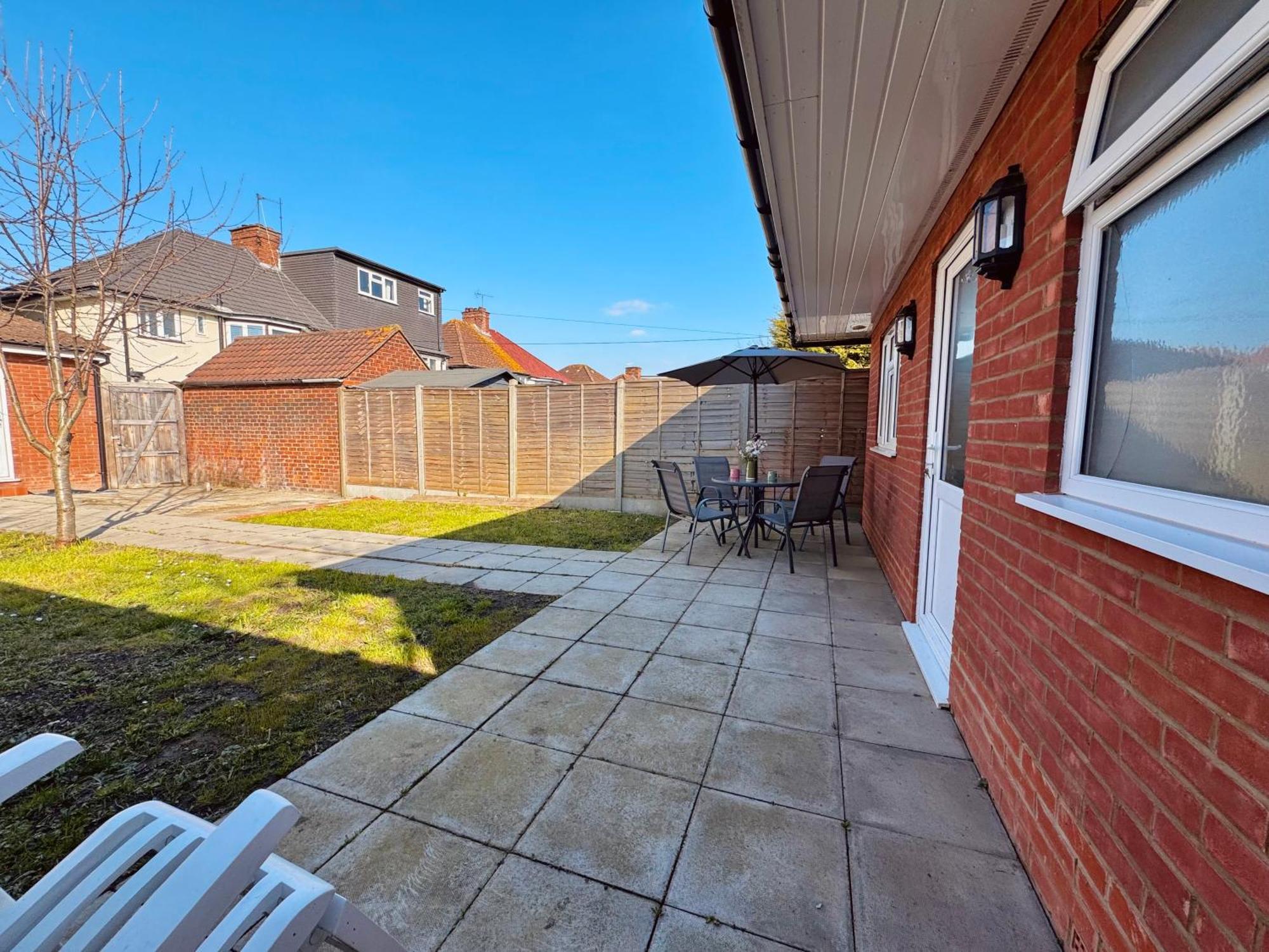 Apartamento Garden 1-bed Flat 30min To Downtown & Free Parking Londres